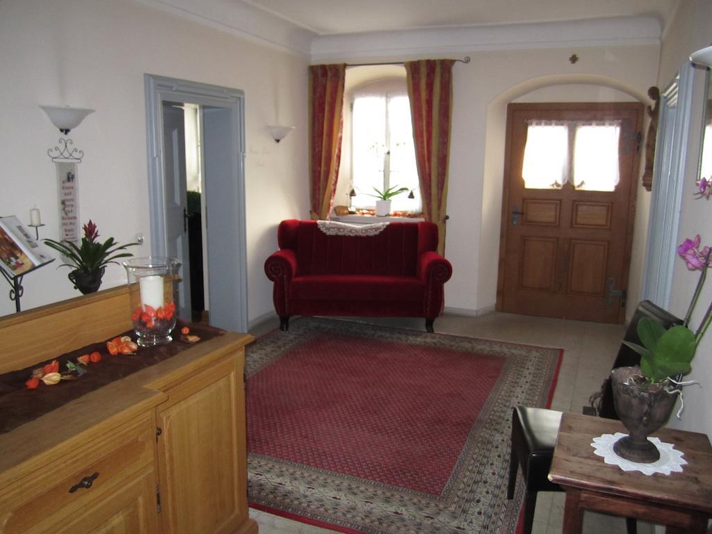 Der Patrizierhof - Weingut Gasthof Hotel - Familie Grebner Grosslangheim Экстерьер фото