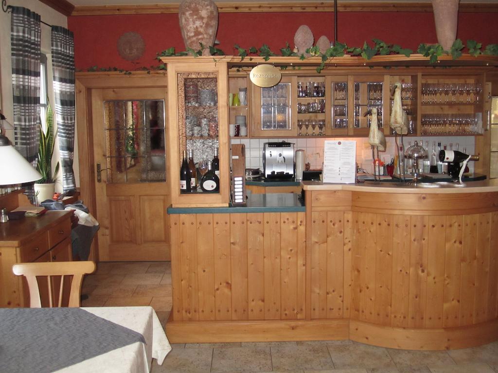 Der Patrizierhof - Weingut Gasthof Hotel - Familie Grebner Grosslangheim Экстерьер фото