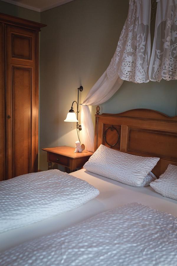 Der Patrizierhof - Weingut Gasthof Hotel - Familie Grebner Grosslangheim Экстерьер фото