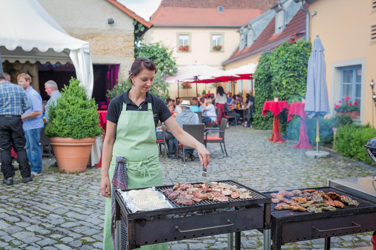 Der Patrizierhof - Weingut Gasthof Hotel - Familie Grebner Grosslangheim Экстерьер фото
